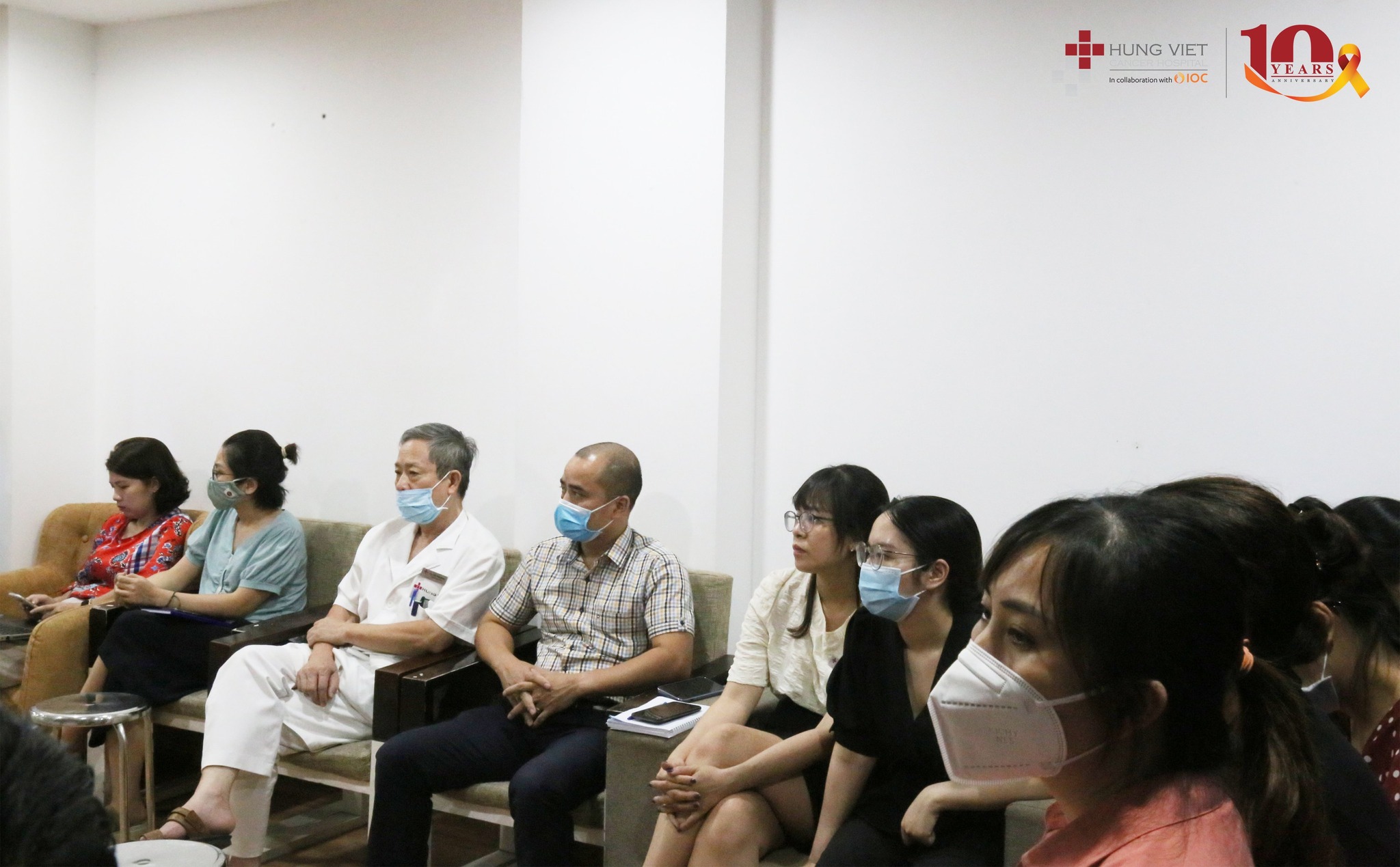 ban lãnh đạo đối thoại với người lao động