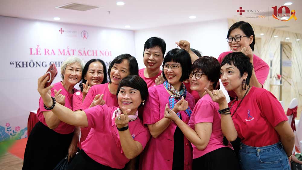 họp báo ra mắt sách nói