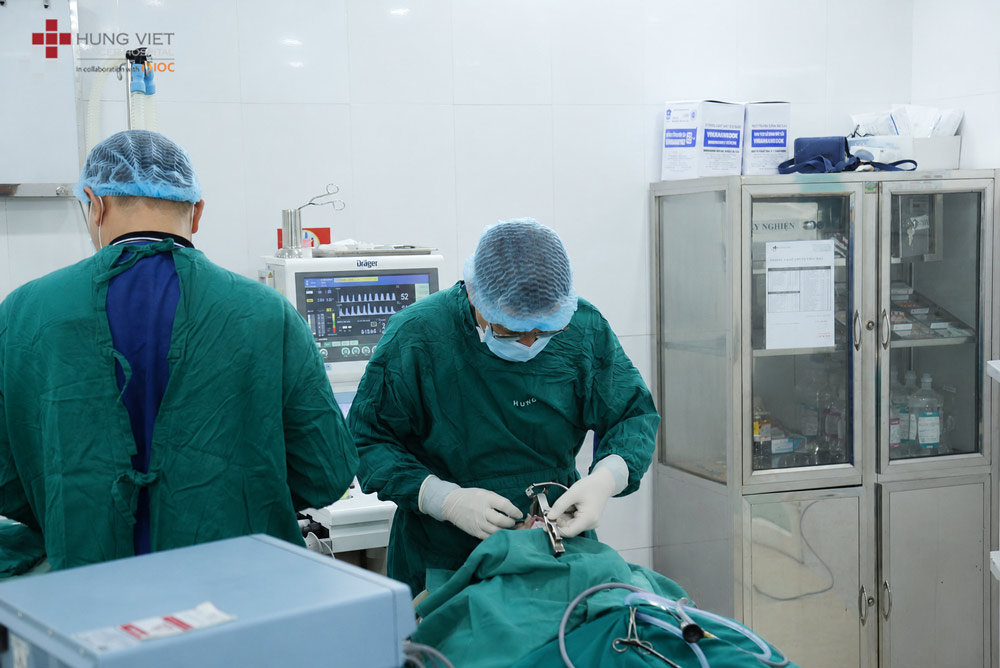 Sau phẫu thuật viêm xoang bướm, người bệnh cần lưu ý điều gì?