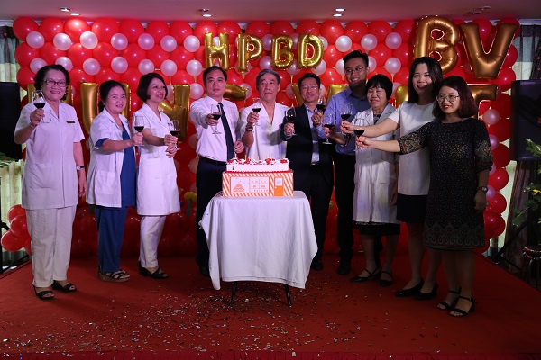 Bệnh viện Hưng Việt tổ chức tiệc kỉ niệm 7 năm thành lập Bệnh viện