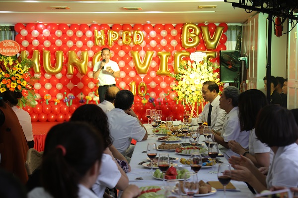 Bệnh viện Hưng Việt tổ chức tiệc kỉ niệm 7 năm thành lập Bệnh viện