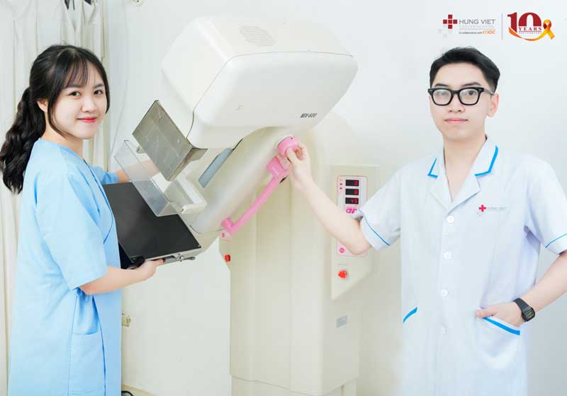 Chụp ảnh nhũ ảnh tại Hưng Việt