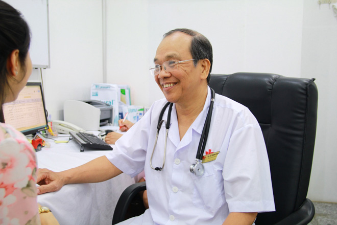 Chi phí tái khám định kỳ - xạ trị ung thư phổi bao nhiêu tiền