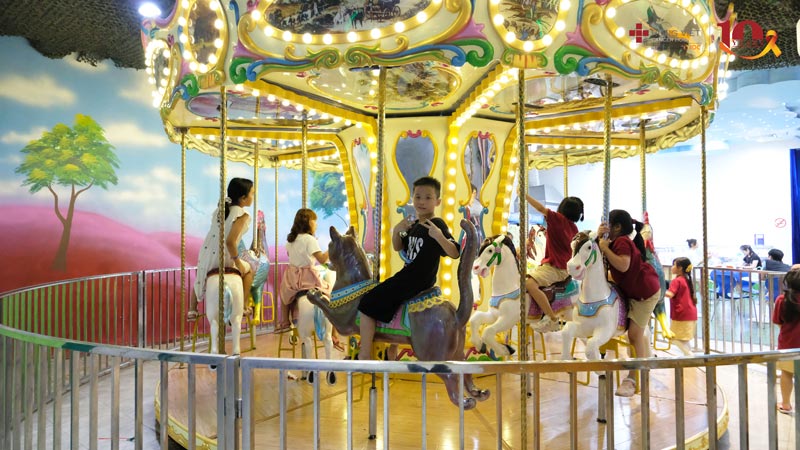 Hệ thống Y tế Hưng Việt tổ chức Vui tết thiếu nhi cho con em CBCNV tại viện