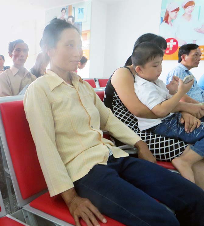 Khám sức khỏe định kỳ hàng năm là điều cần thiết mà mỗi người nên thực hiện cung chong di kham suc khoe dinh ky