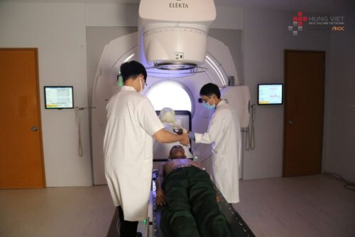 tac-dung-cua-may-xa-tri-gia-toc-trong-dieu-tri-ung-thu-1