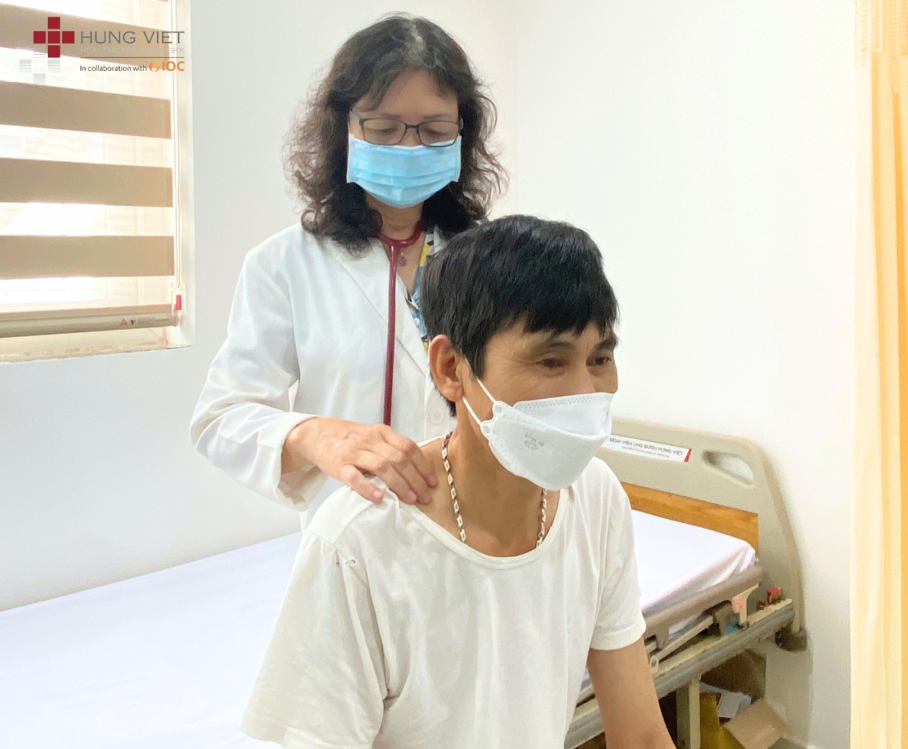 Viêm loét miệng - Tác dụng phụ khi điều trị đích cho bệnh nhân ung thư phổi